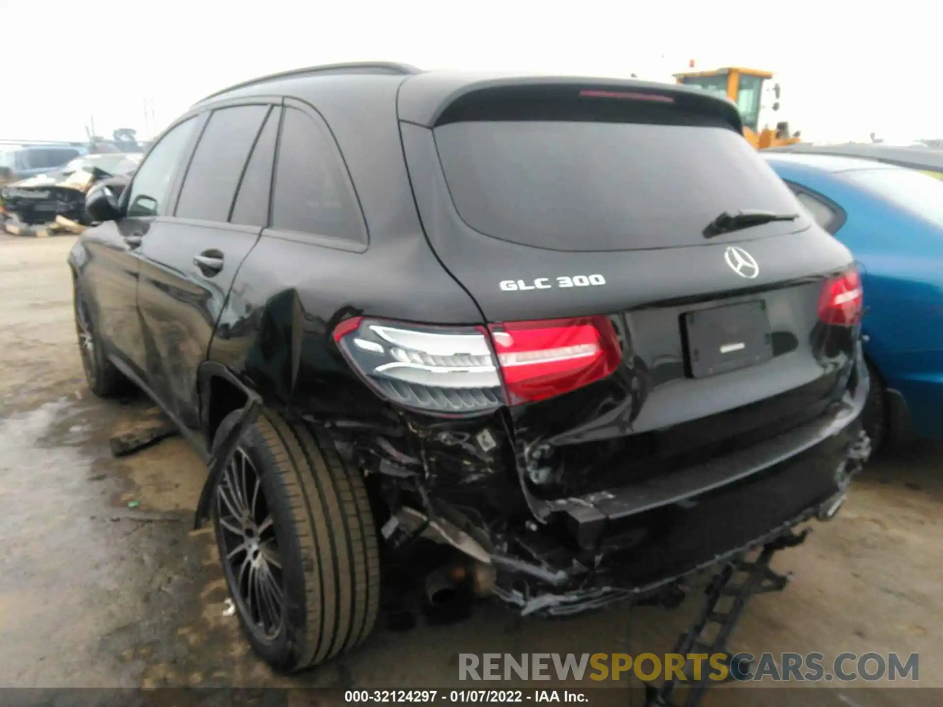 3 Photograph of a damaged car WDC0G4JB2KV180195 MERCEDES-BENZ GLC 2019