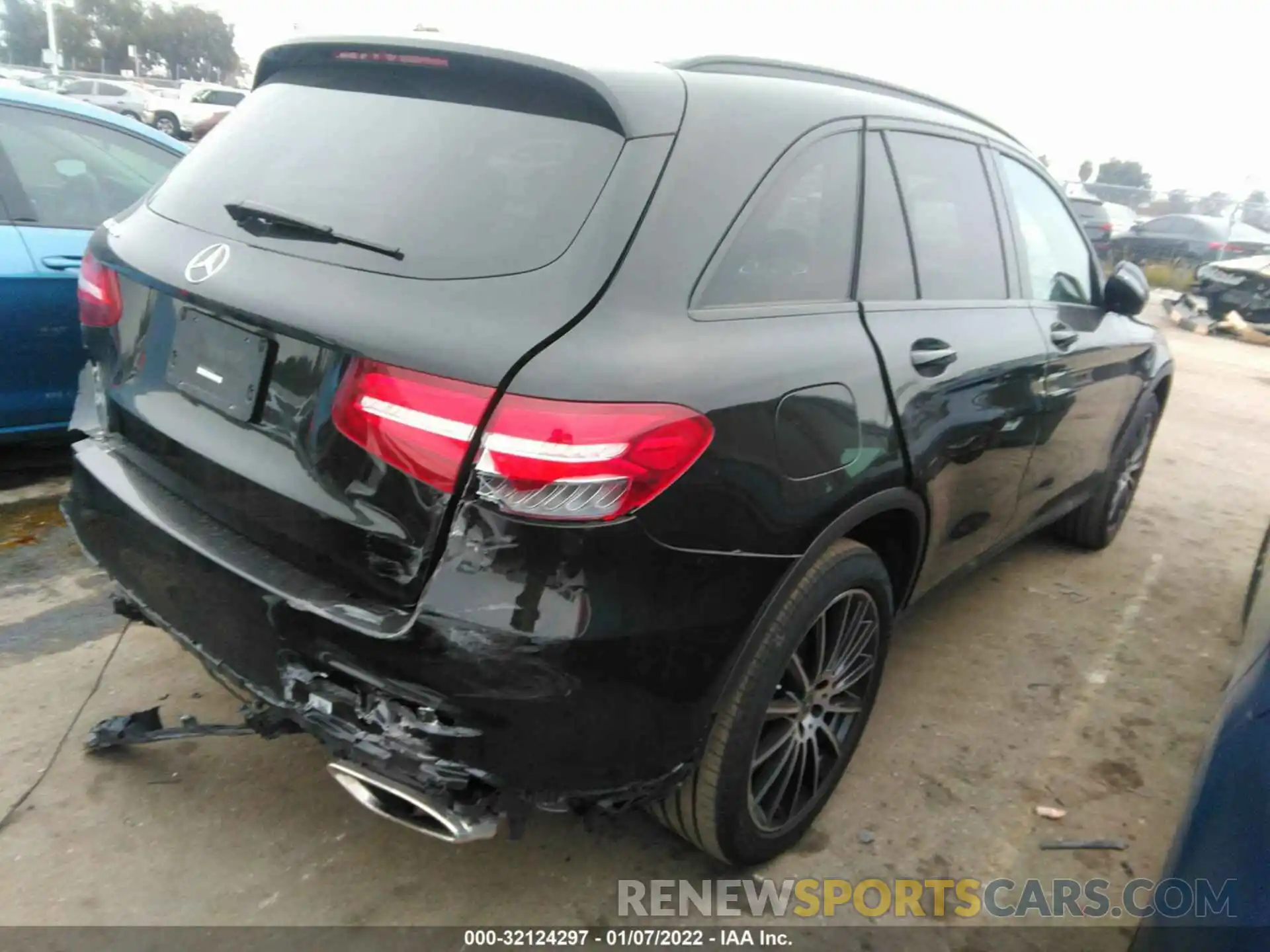 4 Photograph of a damaged car WDC0G4JB2KV180195 MERCEDES-BENZ GLC 2019