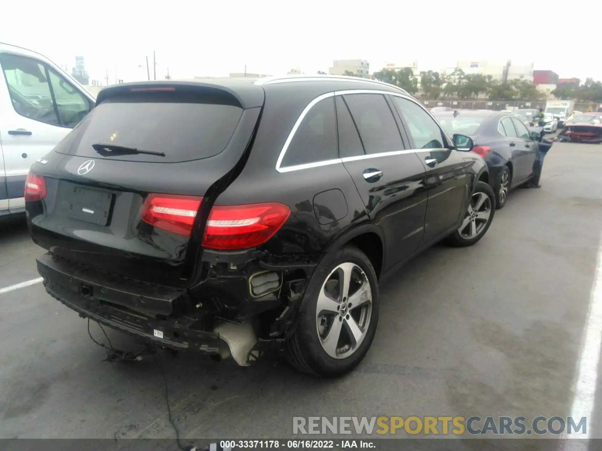 4 Photograph of a damaged car WDC0G4JB2KV196073 MERCEDES-BENZ GLC 2019