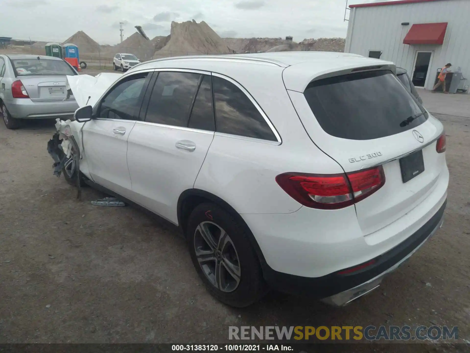 3 Photograph of a damaged car WDC0G4JB3K1004831 MERCEDES-BENZ GLC 2019