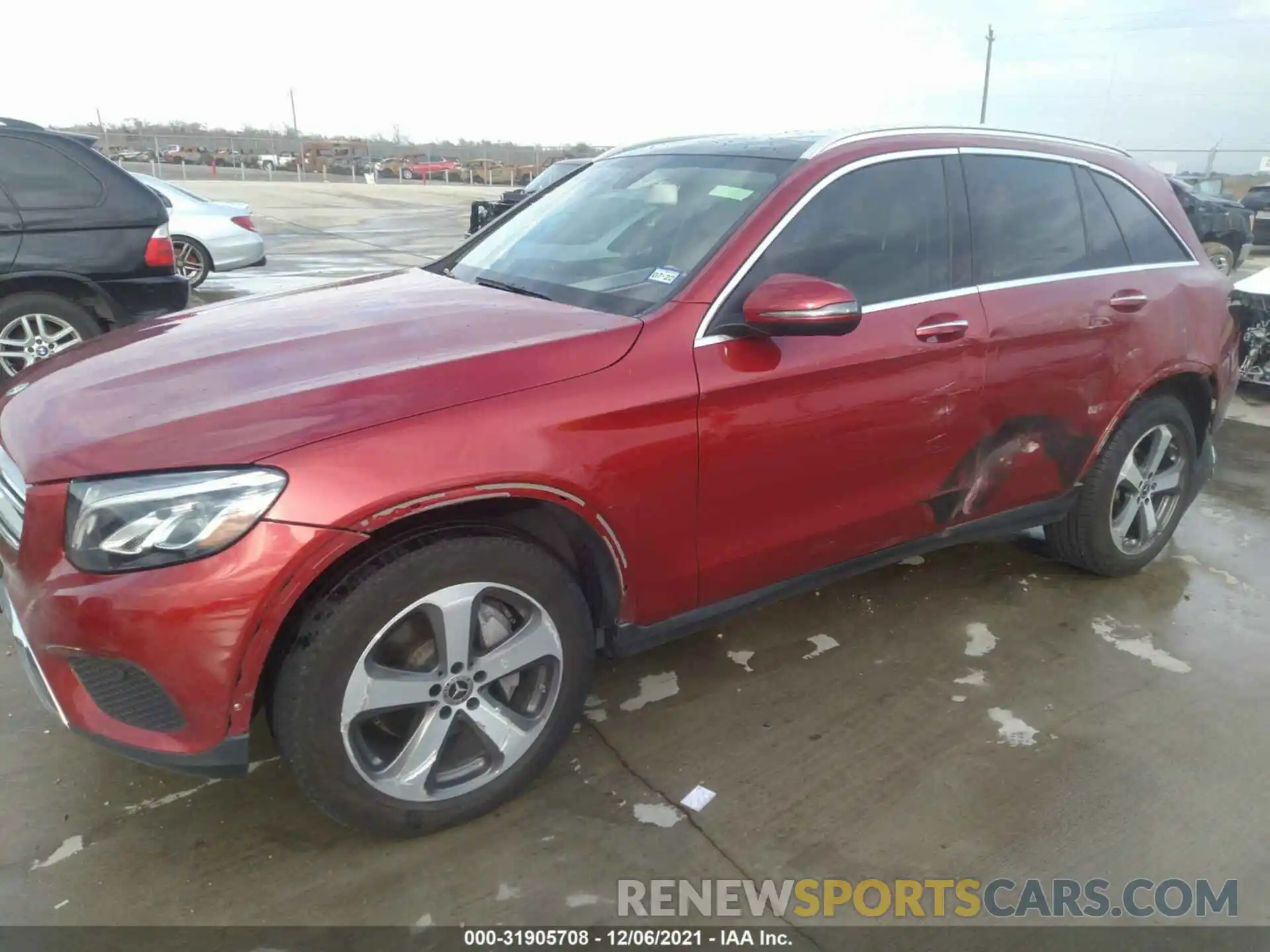 2 Photograph of a damaged car WDC0G4JB3KF530735 MERCEDES-BENZ GLC 2019