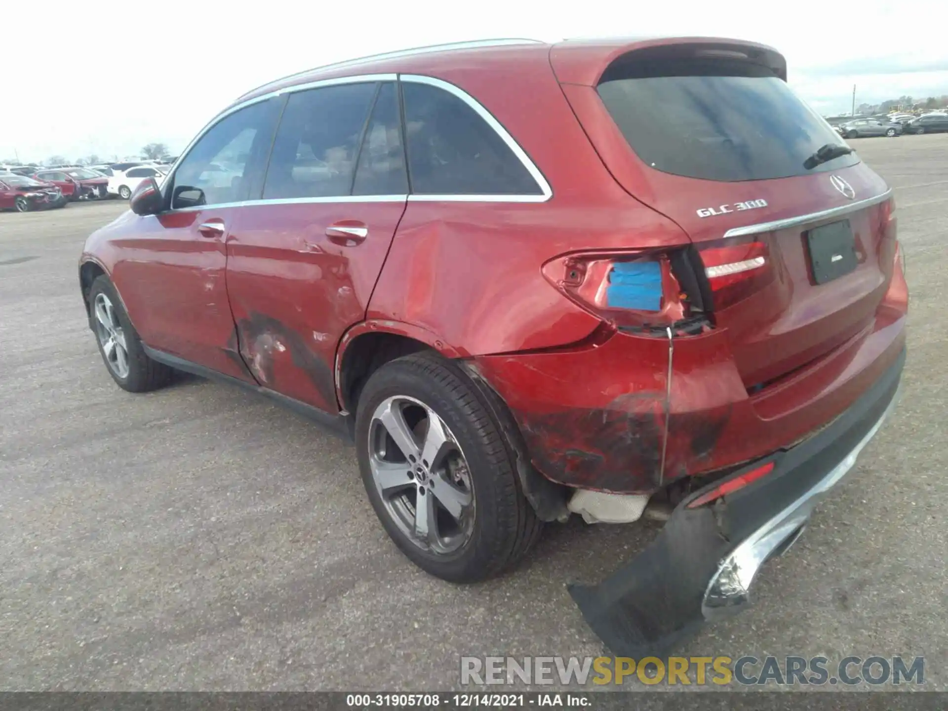 3 Photograph of a damaged car WDC0G4JB3KF530735 MERCEDES-BENZ GLC 2019