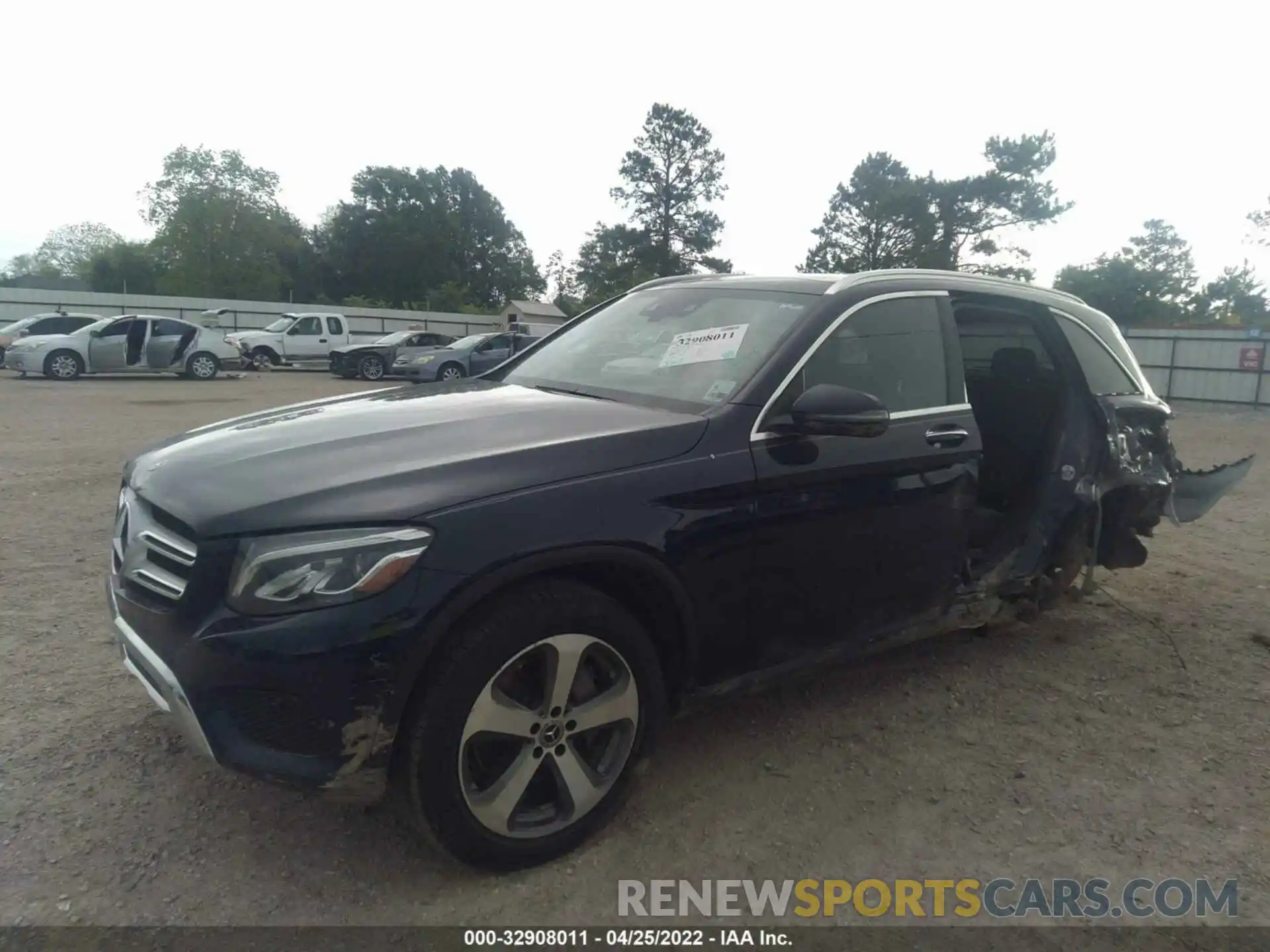 2 Photograph of a damaged car WDC0G4JB3KF581295 MERCEDES-BENZ GLC 2019