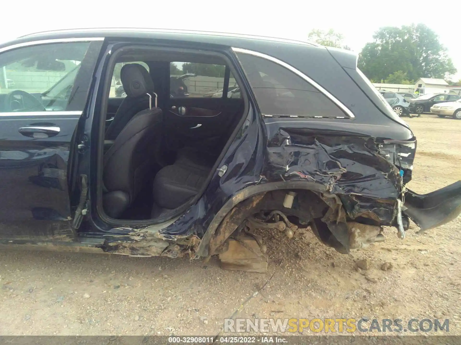 6 Photograph of a damaged car WDC0G4JB3KF581295 MERCEDES-BENZ GLC 2019