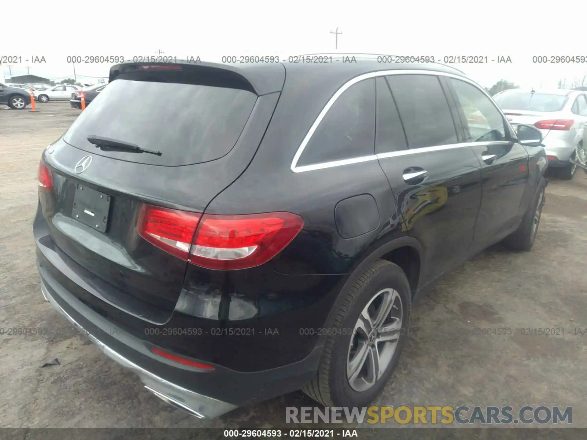 4 Photograph of a damaged car WDC0G4JB3KF612867 MERCEDES-BENZ GLC 2019