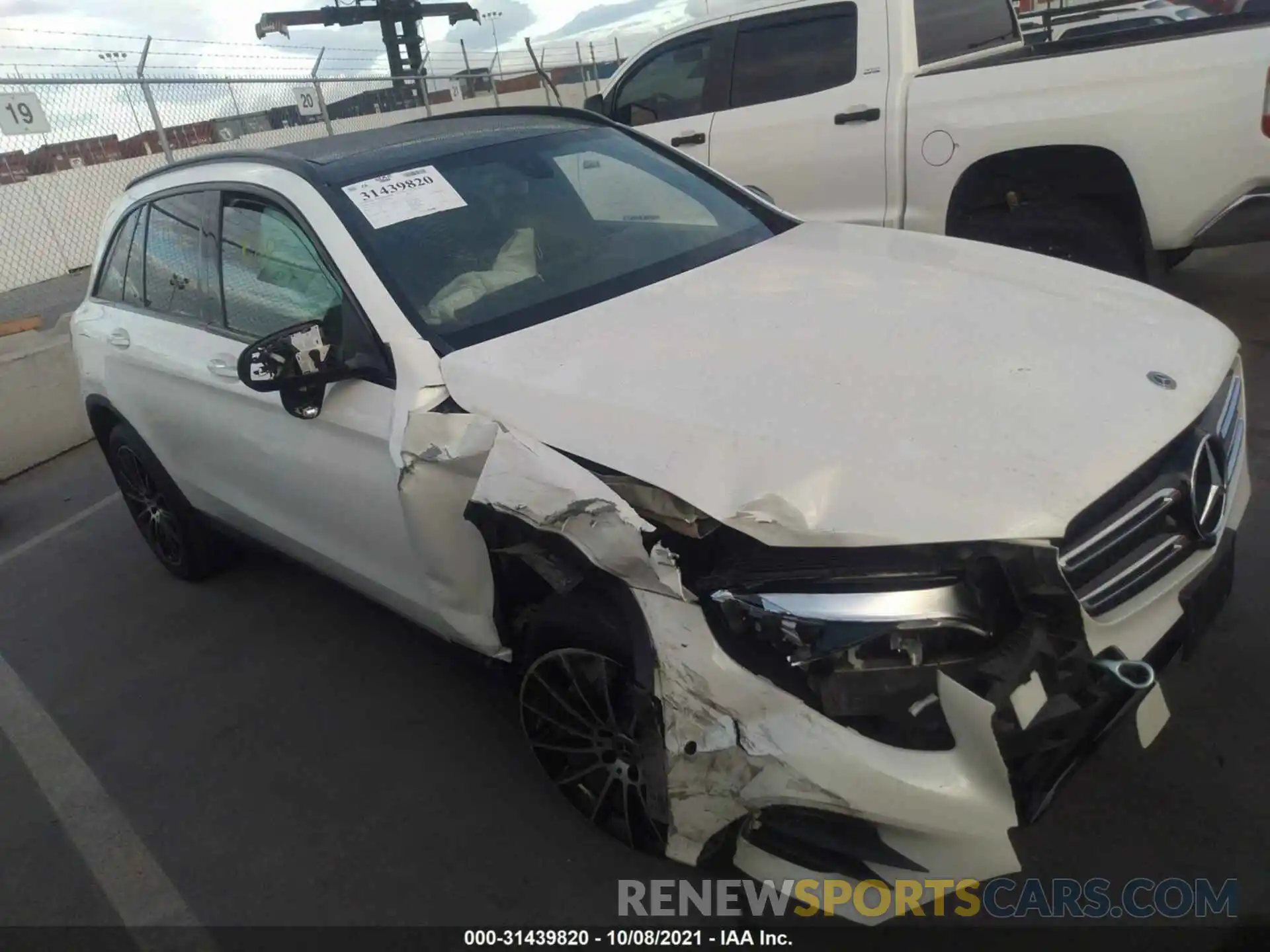 1 Photograph of a damaged car WDC0G4JB3KV117431 MERCEDES-BENZ GLC 2019