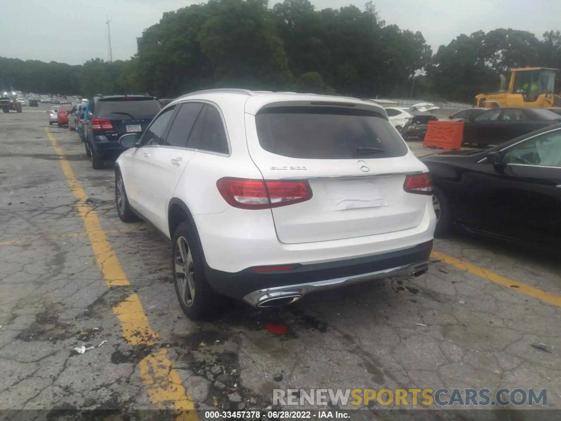 3 Photograph of a damaged car WDC0G4JB3KV120927 MERCEDES-BENZ GLC 2019