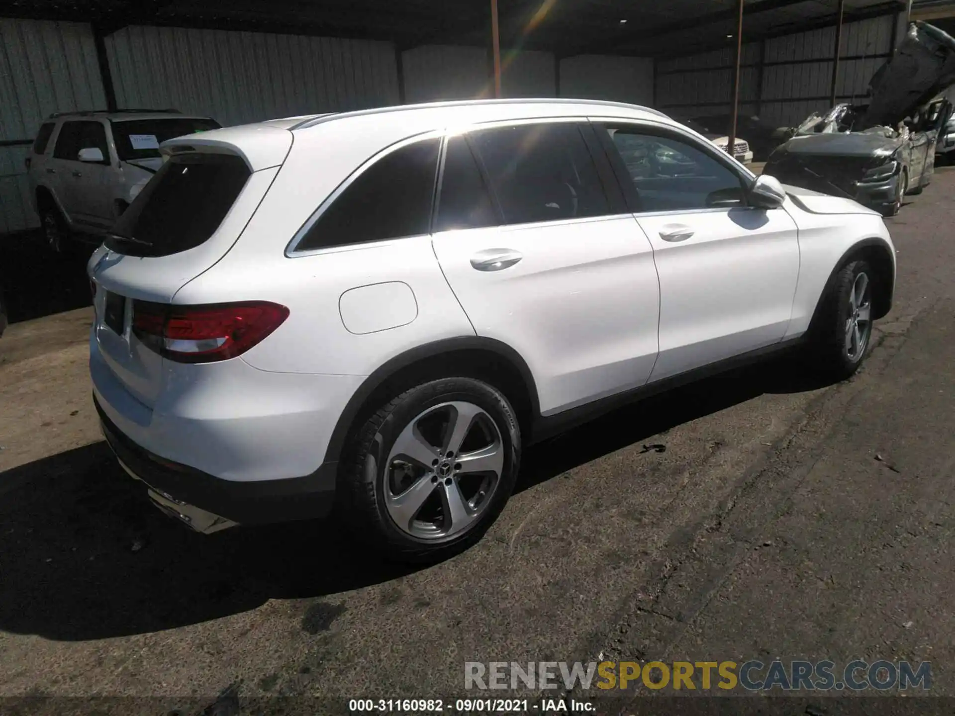 4 Photograph of a damaged car WDC0G4JB3KV148985 MERCEDES-BENZ GLC 2019