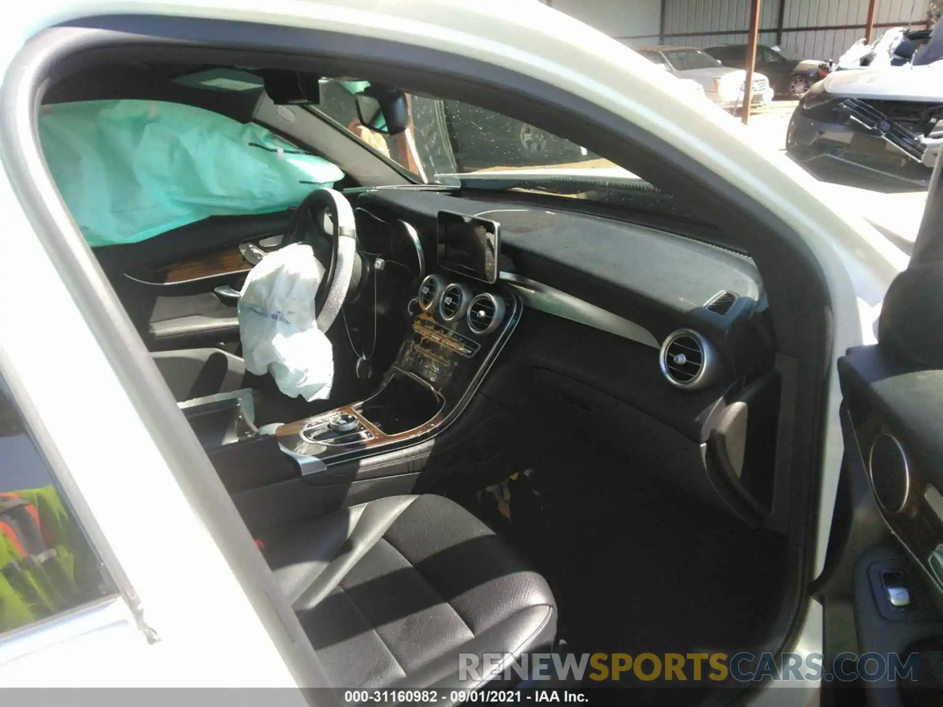 5 Photograph of a damaged car WDC0G4JB3KV148985 MERCEDES-BENZ GLC 2019