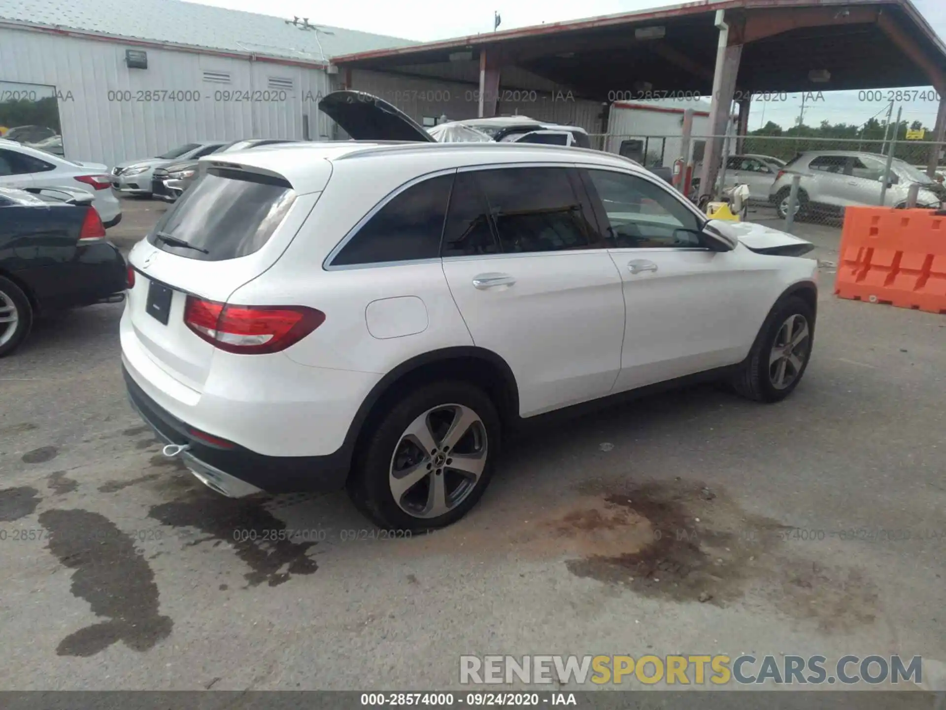 4 Photograph of a damaged car WDC0G4JB3KV171988 MERCEDES-BENZ GLC 2019