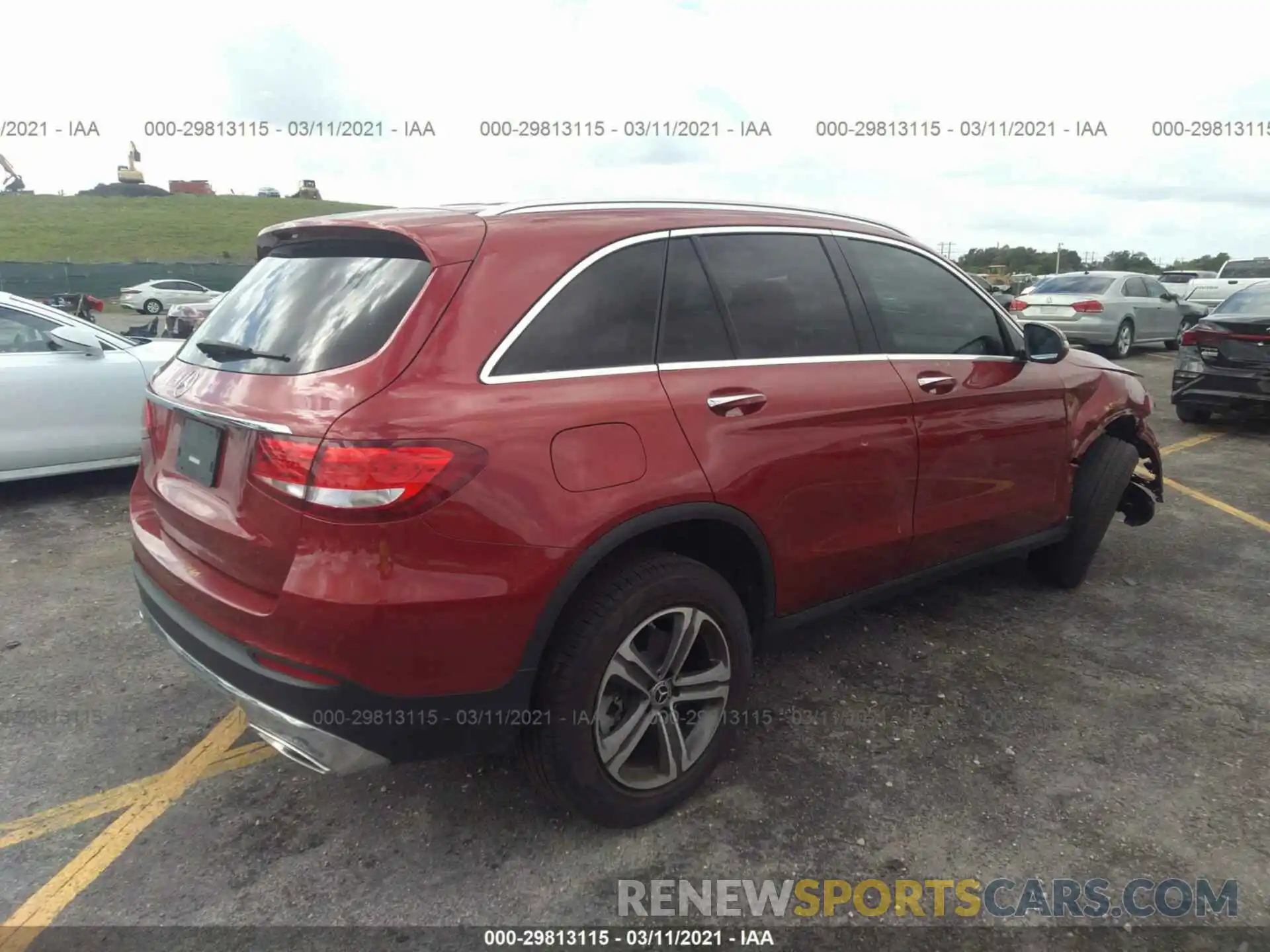 4 Photograph of a damaged car WDC0G4JB3KV173045 MERCEDES-BENZ GLC 2019