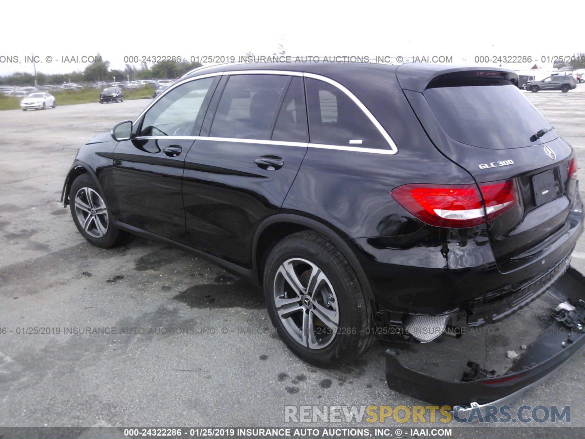 3 Photograph of a damaged car WDC0G4JB4KF529495 MERCEDES-BENZ GLC 2019