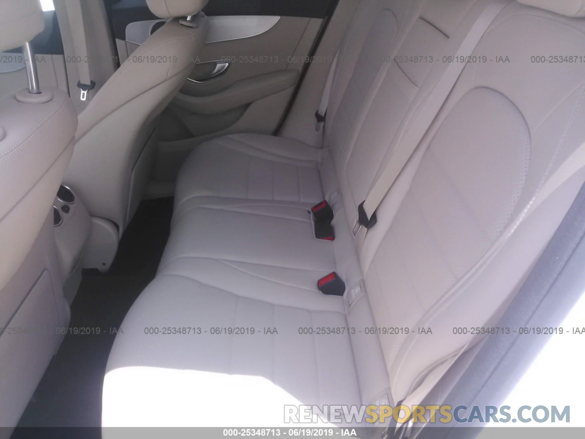 8 Photograph of a damaged car WDC0G4JB4KF567924 MERCEDES-BENZ GLC 2019