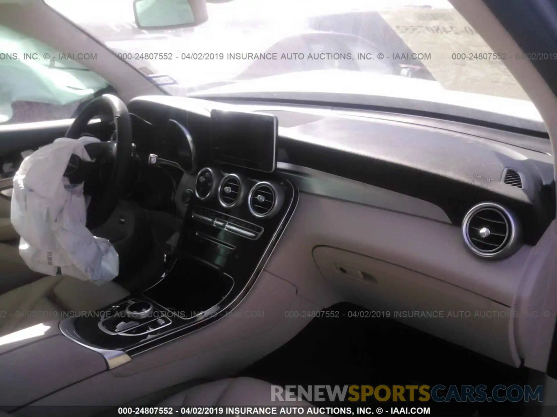 5 Photograph of a damaged car WDC0G4JB4KV133167 MERCEDES-BENZ GLC 2019