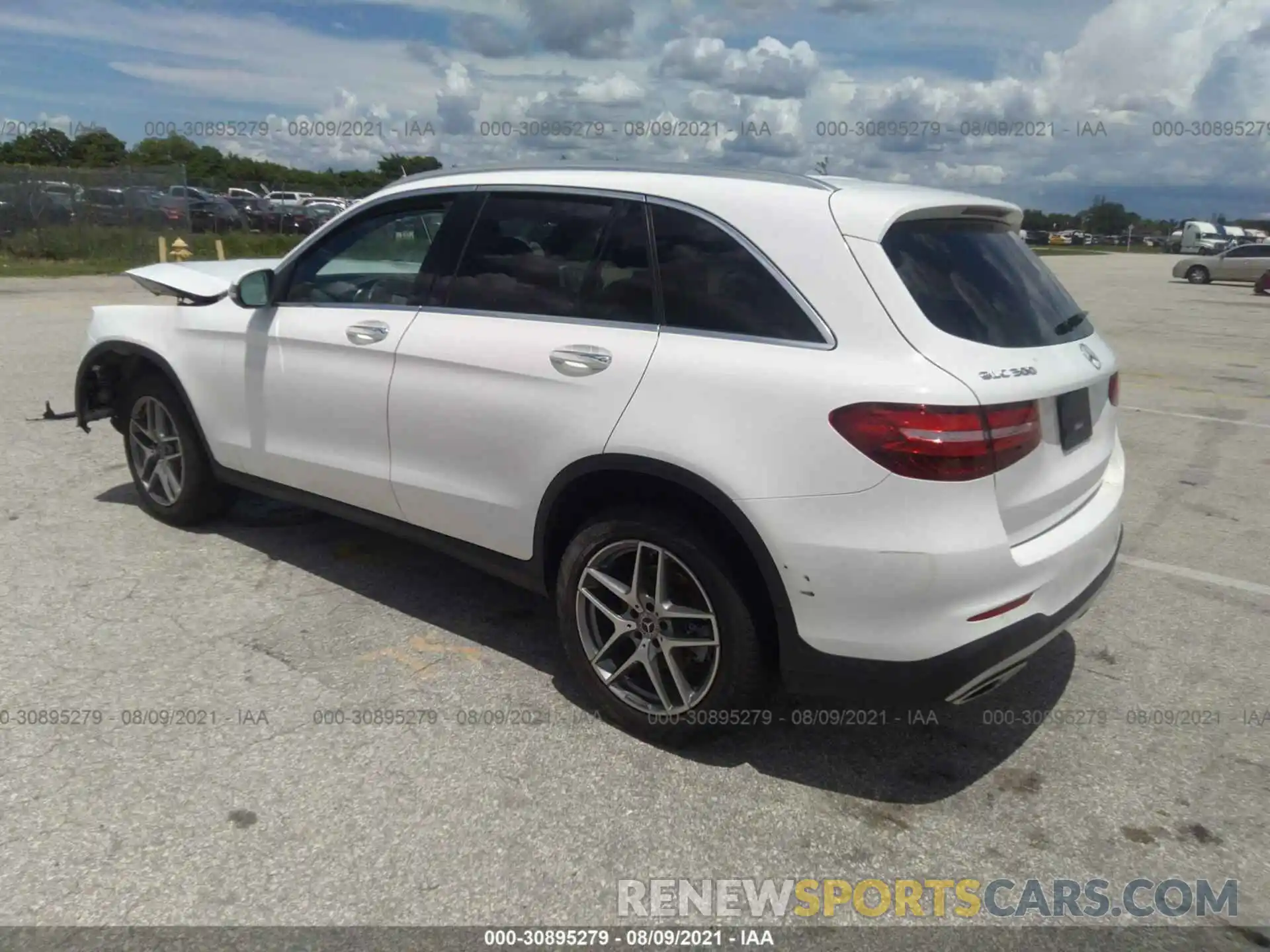 3 Photograph of a damaged car WDC0G4JB4KV139177 MERCEDES-BENZ GLC 2019