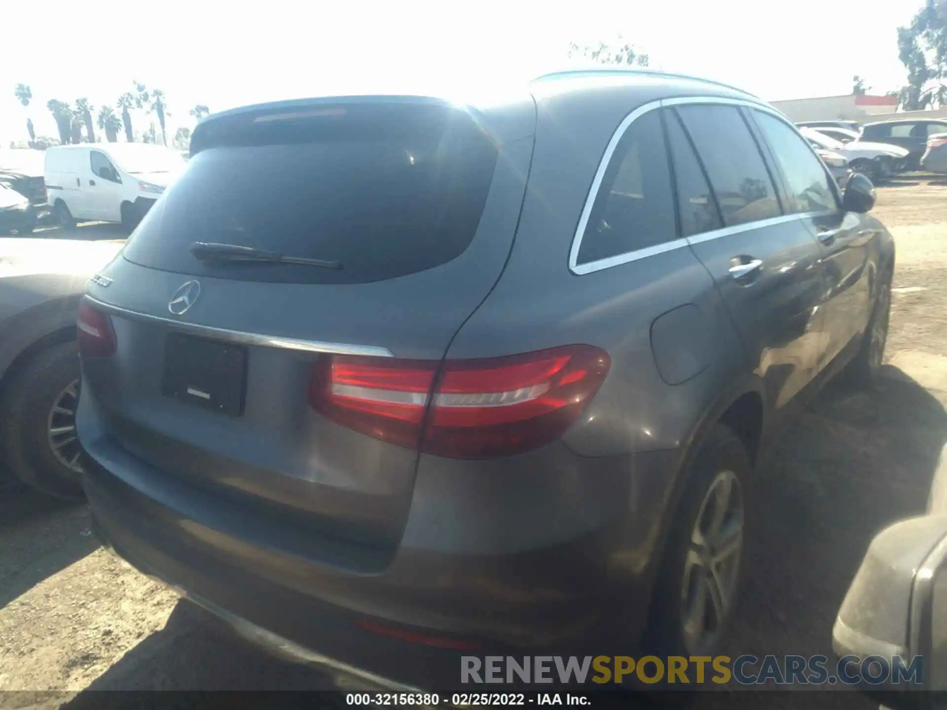 4 Photograph of a damaged car WDC0G4JB5K1001185 MERCEDES-BENZ GLC 2019