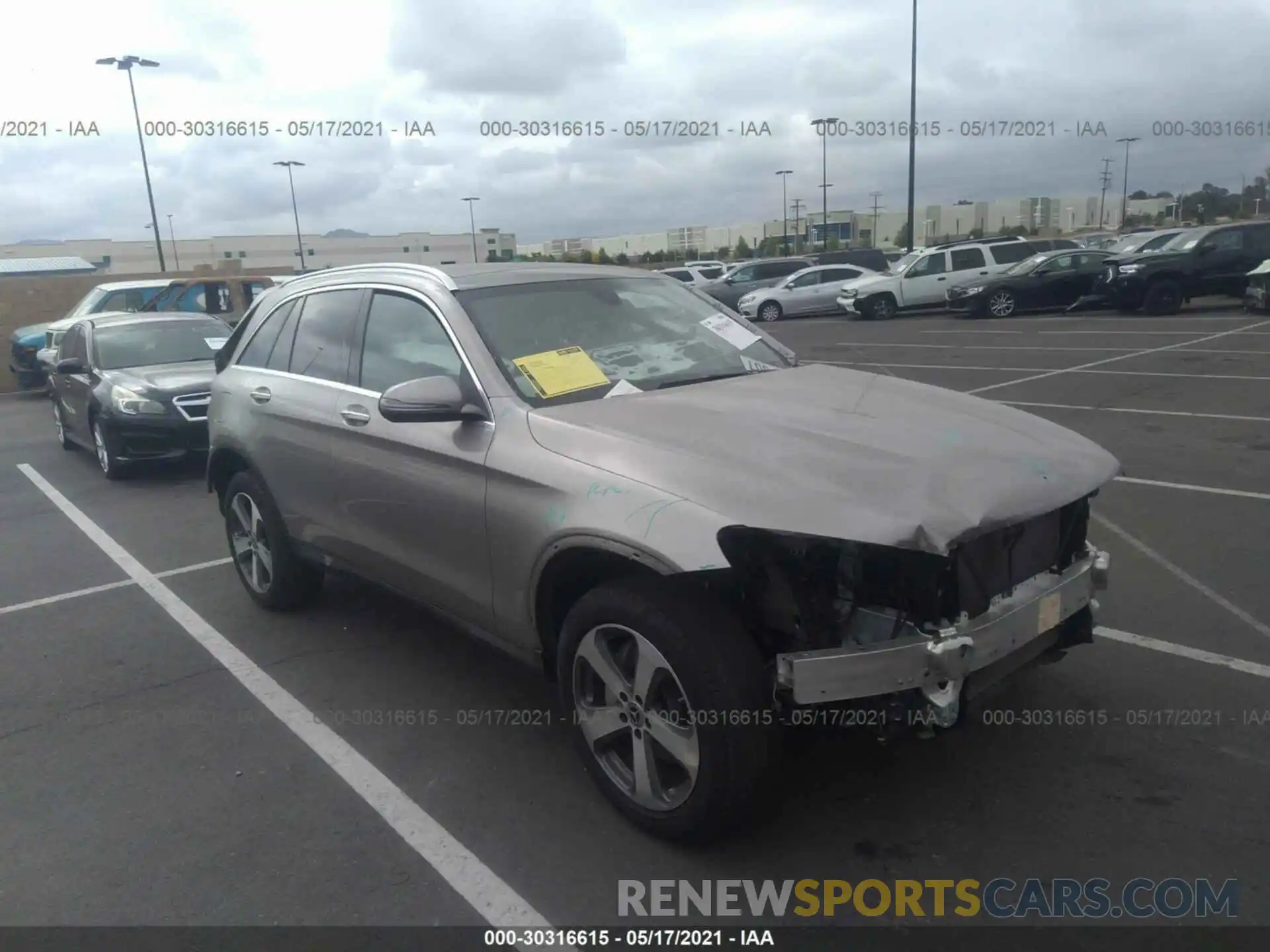 1 Photograph of a damaged car WDC0G4JB5KF565275 MERCEDES-BENZ GLC 2019