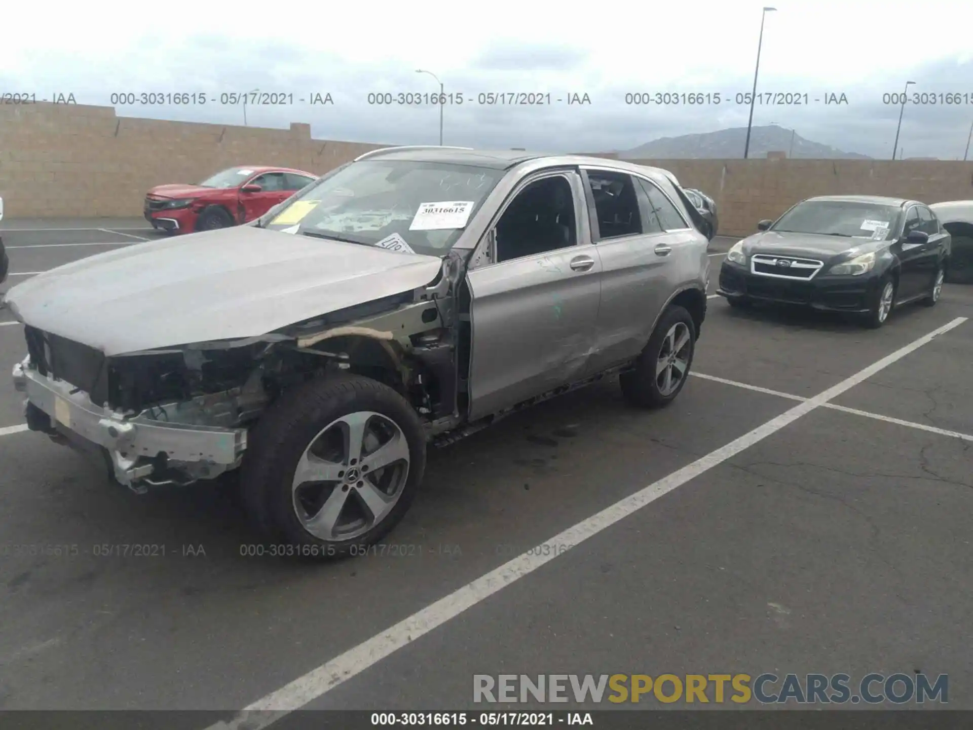 6 Фотография поврежденного автомобиля WDC0G4JB5KF565275 MERCEDES-BENZ GLC 2019