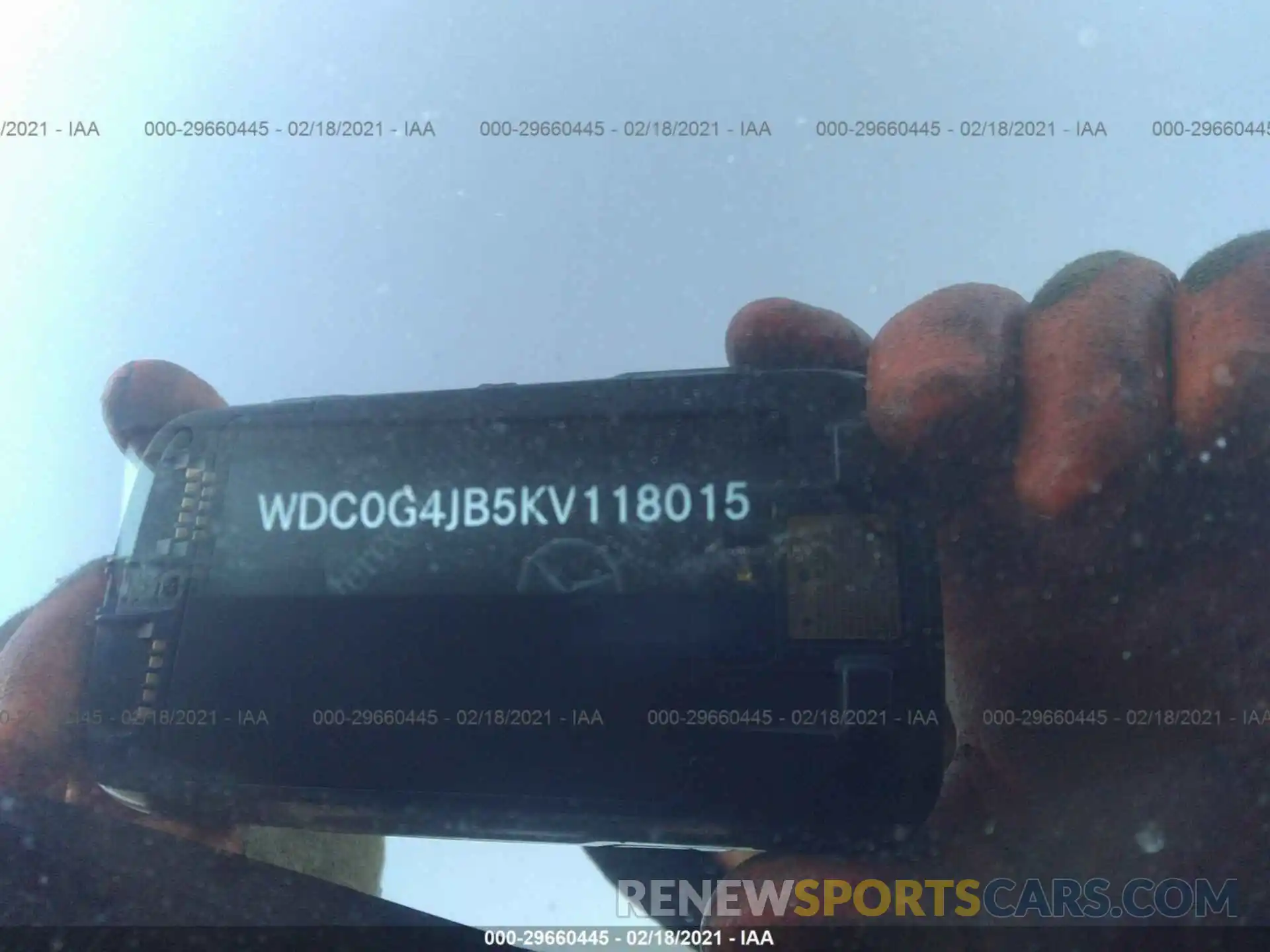 9 Photograph of a damaged car WDC0G4JB5KV118015 MERCEDES-BENZ GLC 2019