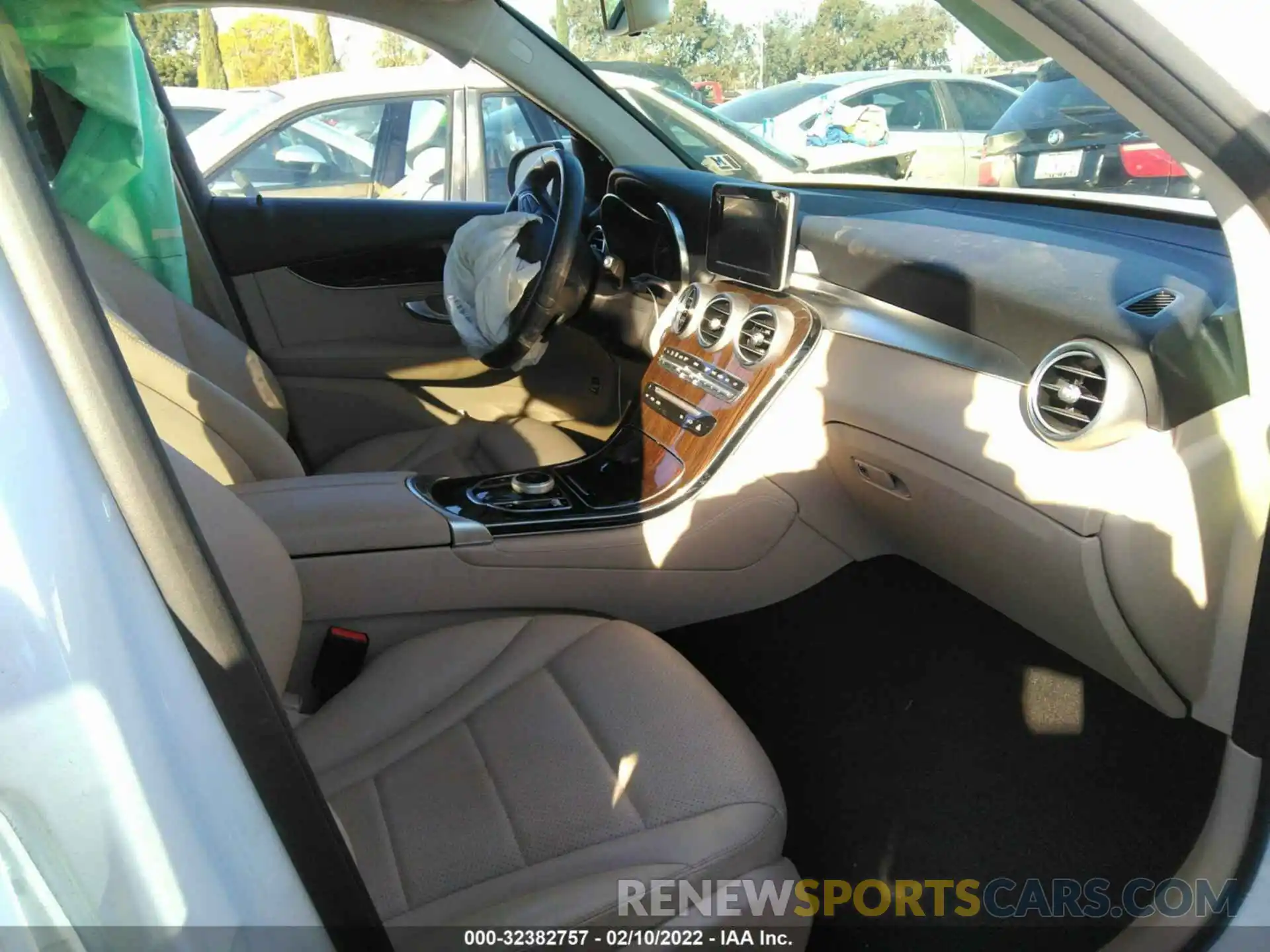 5 Photograph of a damaged car WDC0G4JB5KV139141 MERCEDES-BENZ GLC 2019