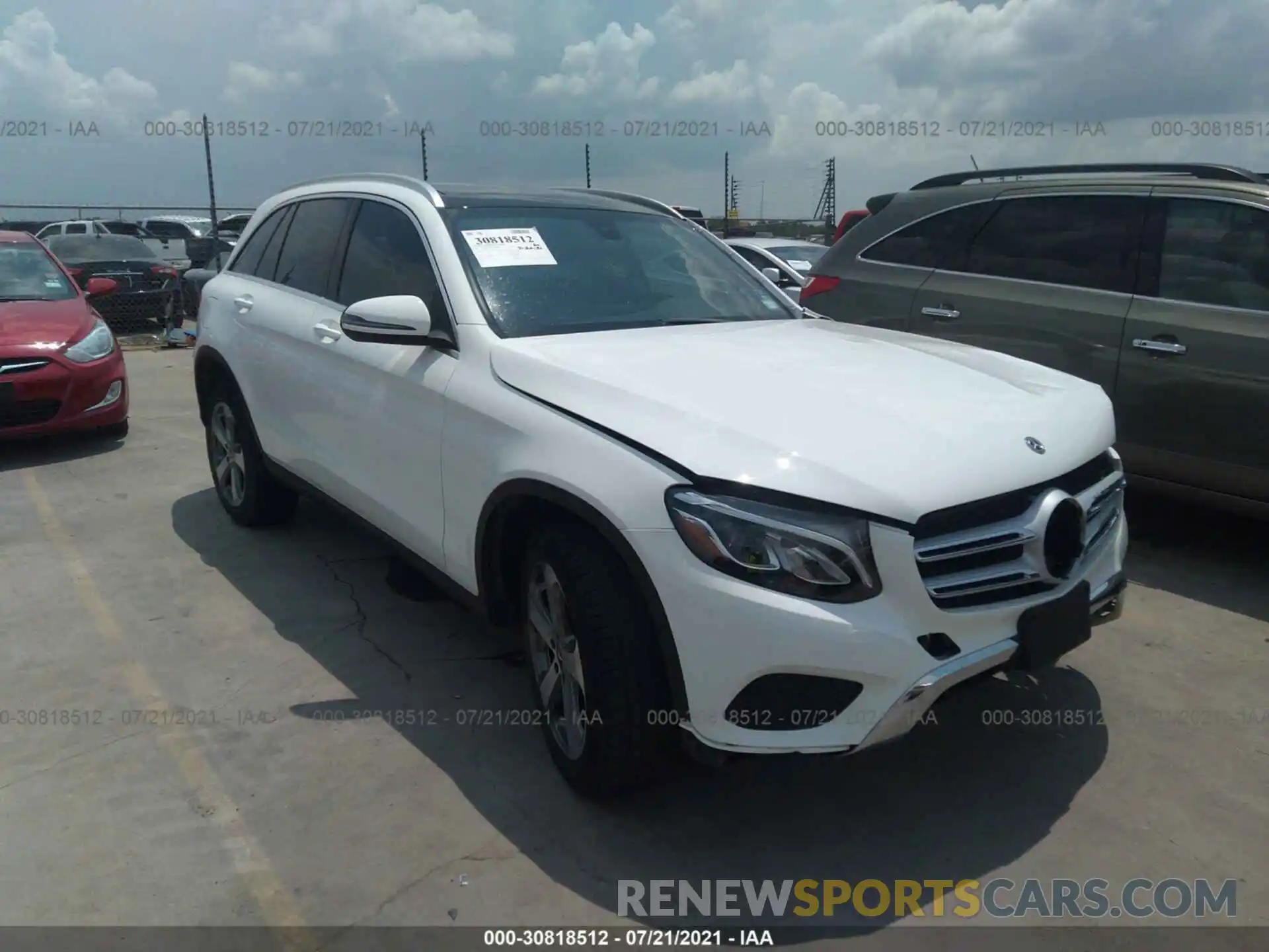 1 Фотография поврежденного автомобиля WDC0G4JB5KV157820 MERCEDES-BENZ GLC 2019