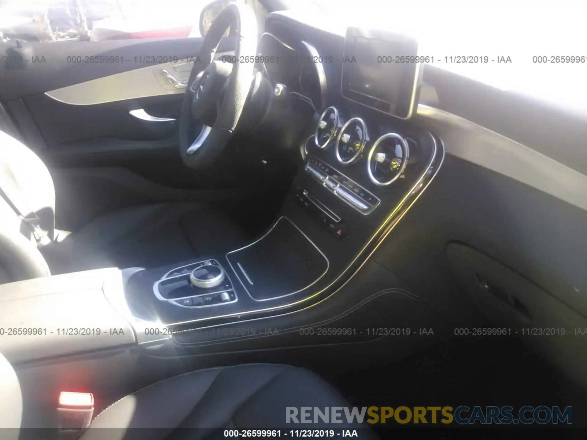 5 Photograph of a damaged car WDC0G4JB5KV165030 MERCEDES-BENZ GLC 2019