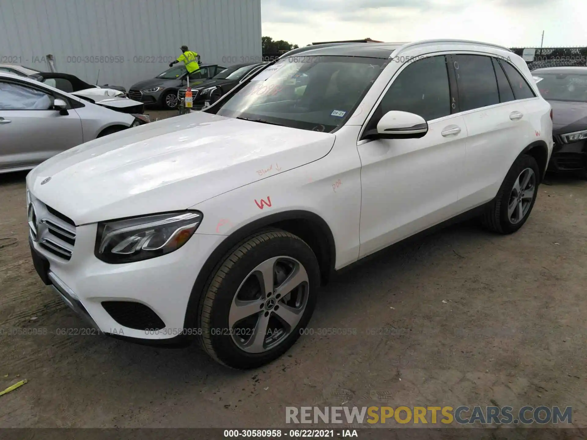 2 Photograph of a damaged car WDC0G4JB5KV167179 MERCEDES-BENZ GLC 2019