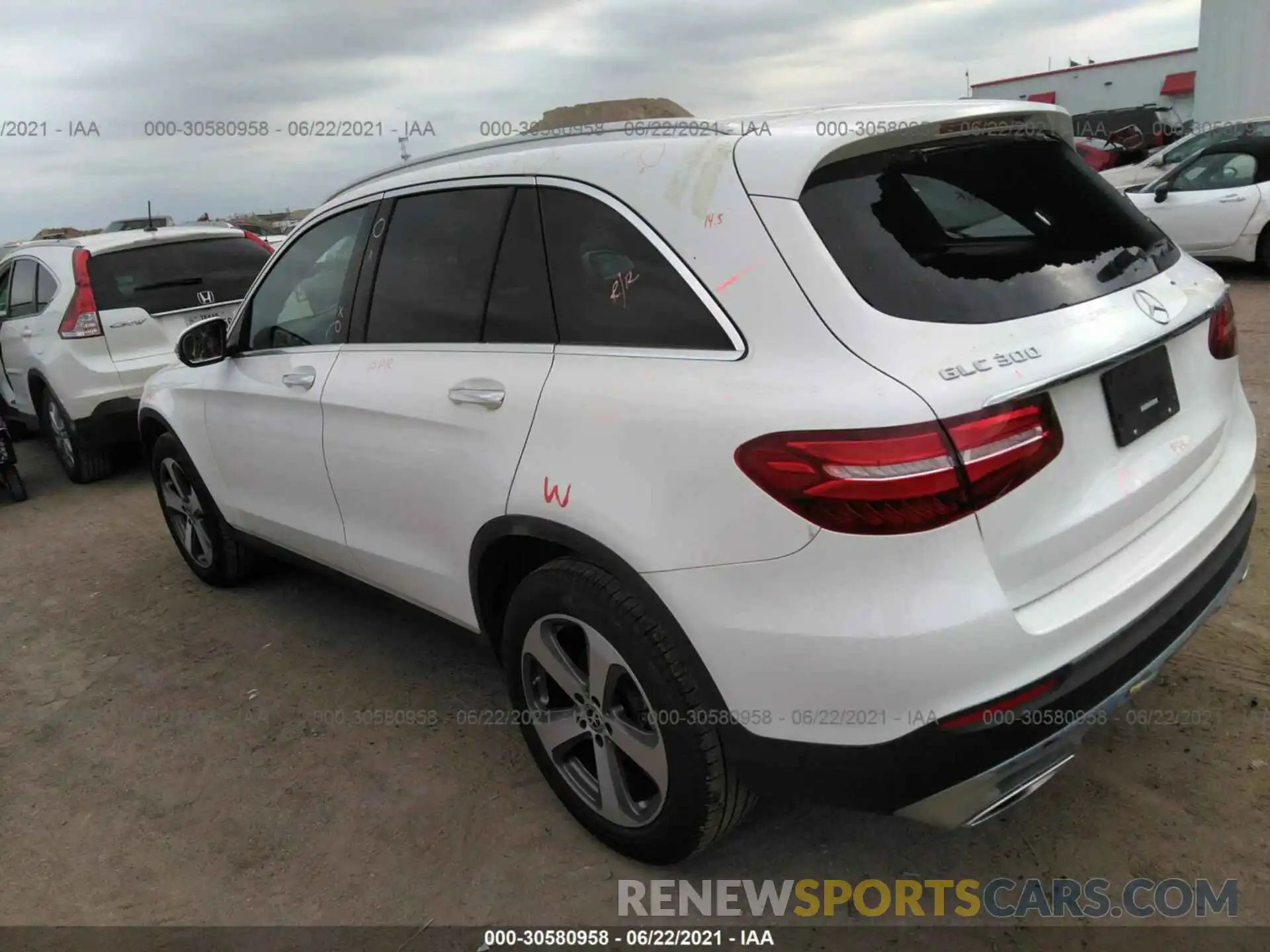 3 Photograph of a damaged car WDC0G4JB5KV167179 MERCEDES-BENZ GLC 2019