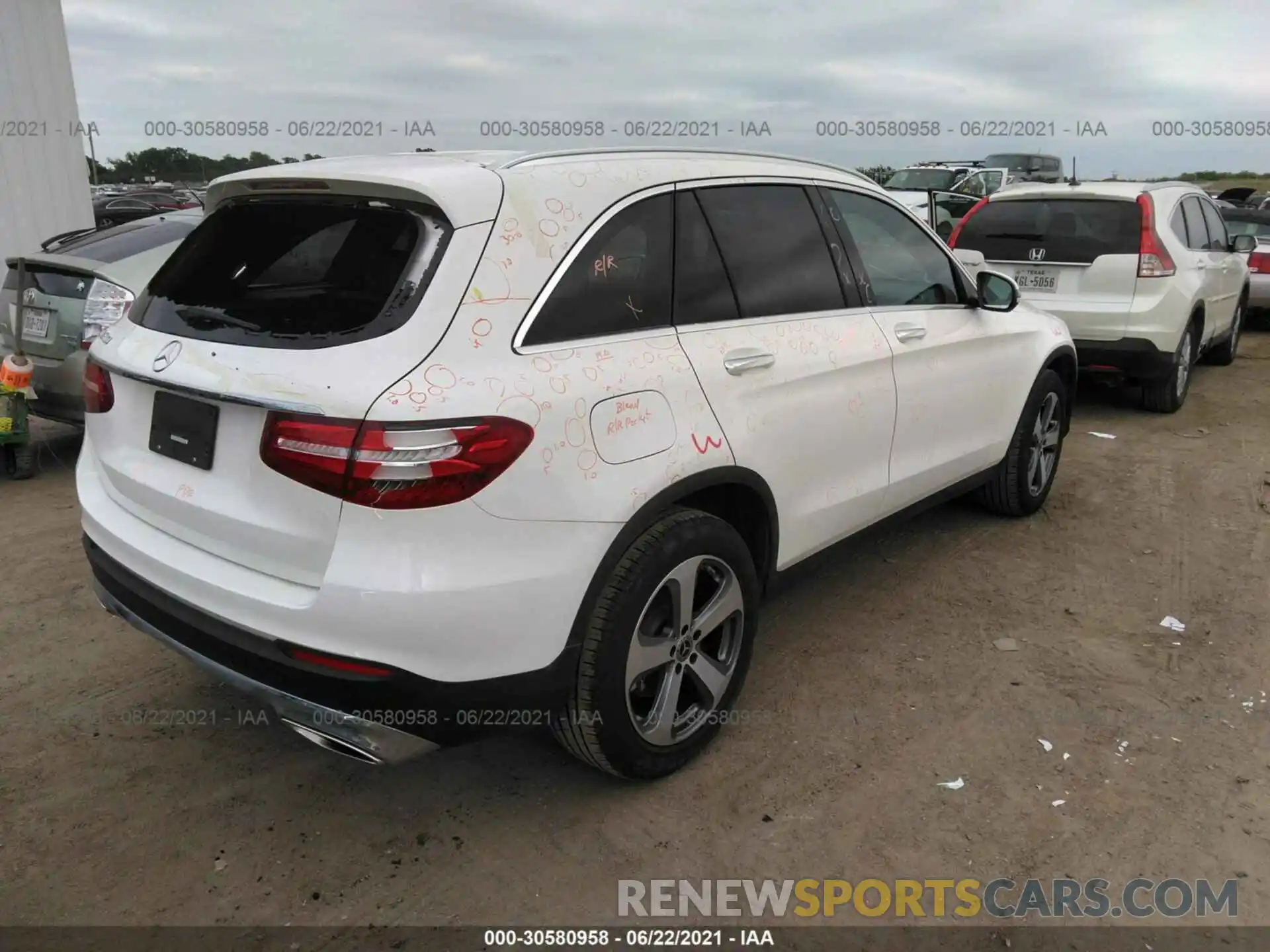 4 Фотография поврежденного автомобиля WDC0G4JB5KV167179 MERCEDES-BENZ GLC 2019