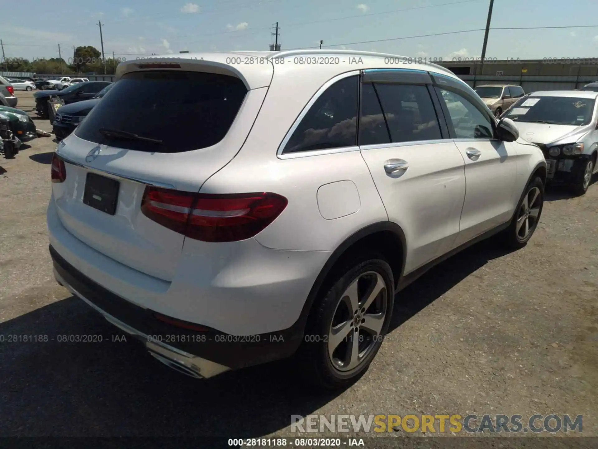 4 Photograph of a damaged car WDC0G4JB5KV182104 MERCEDES-BENZ GLC 2019