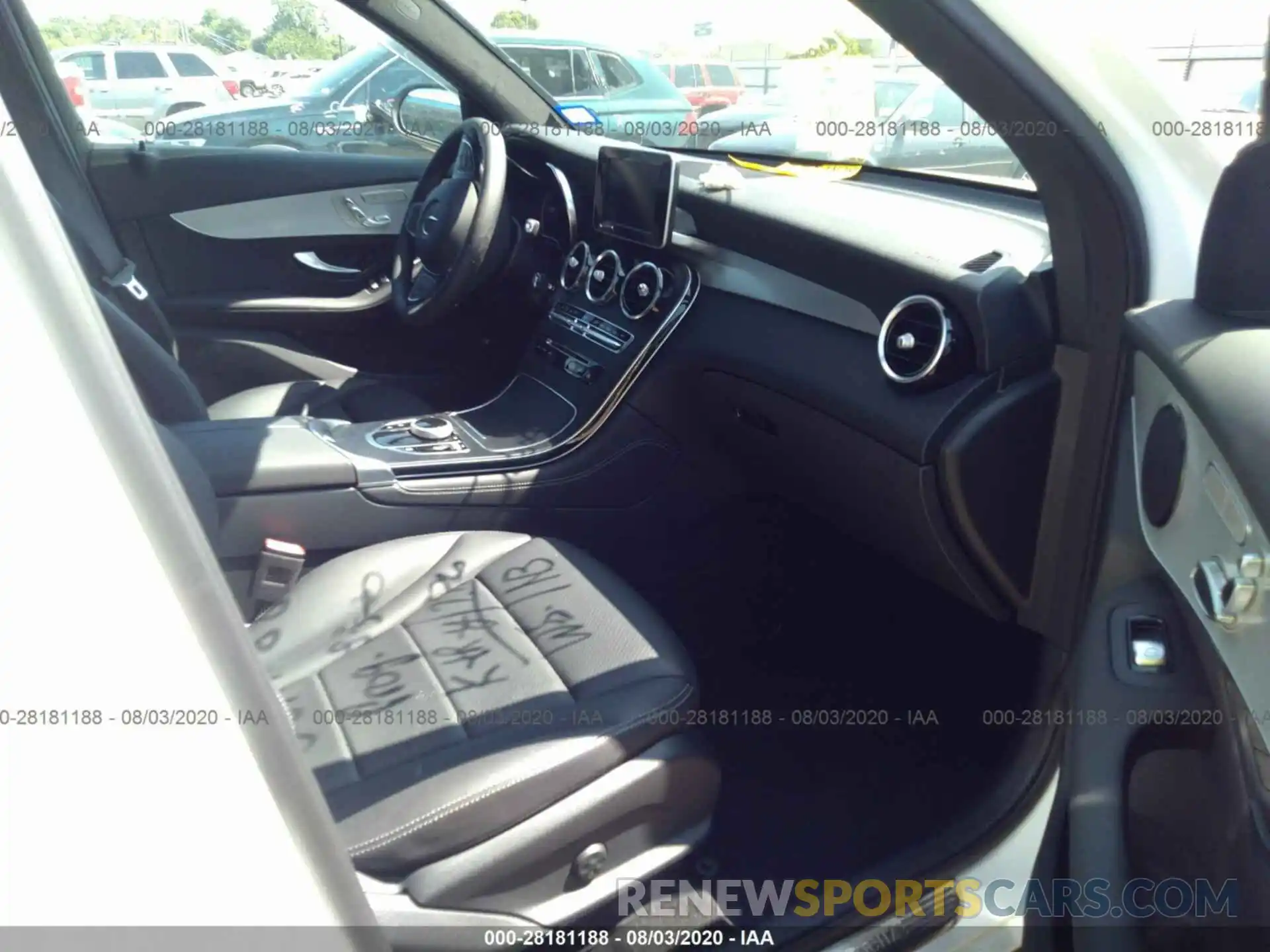 5 Photograph of a damaged car WDC0G4JB5KV182104 MERCEDES-BENZ GLC 2019