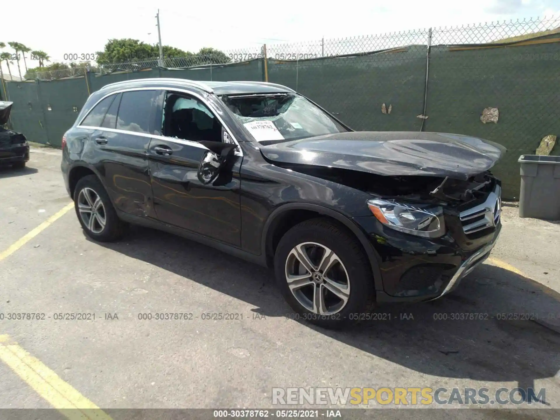 1 Photograph of a damaged car WDC0G4JB6KF481627 MERCEDES-BENZ GLC 2019