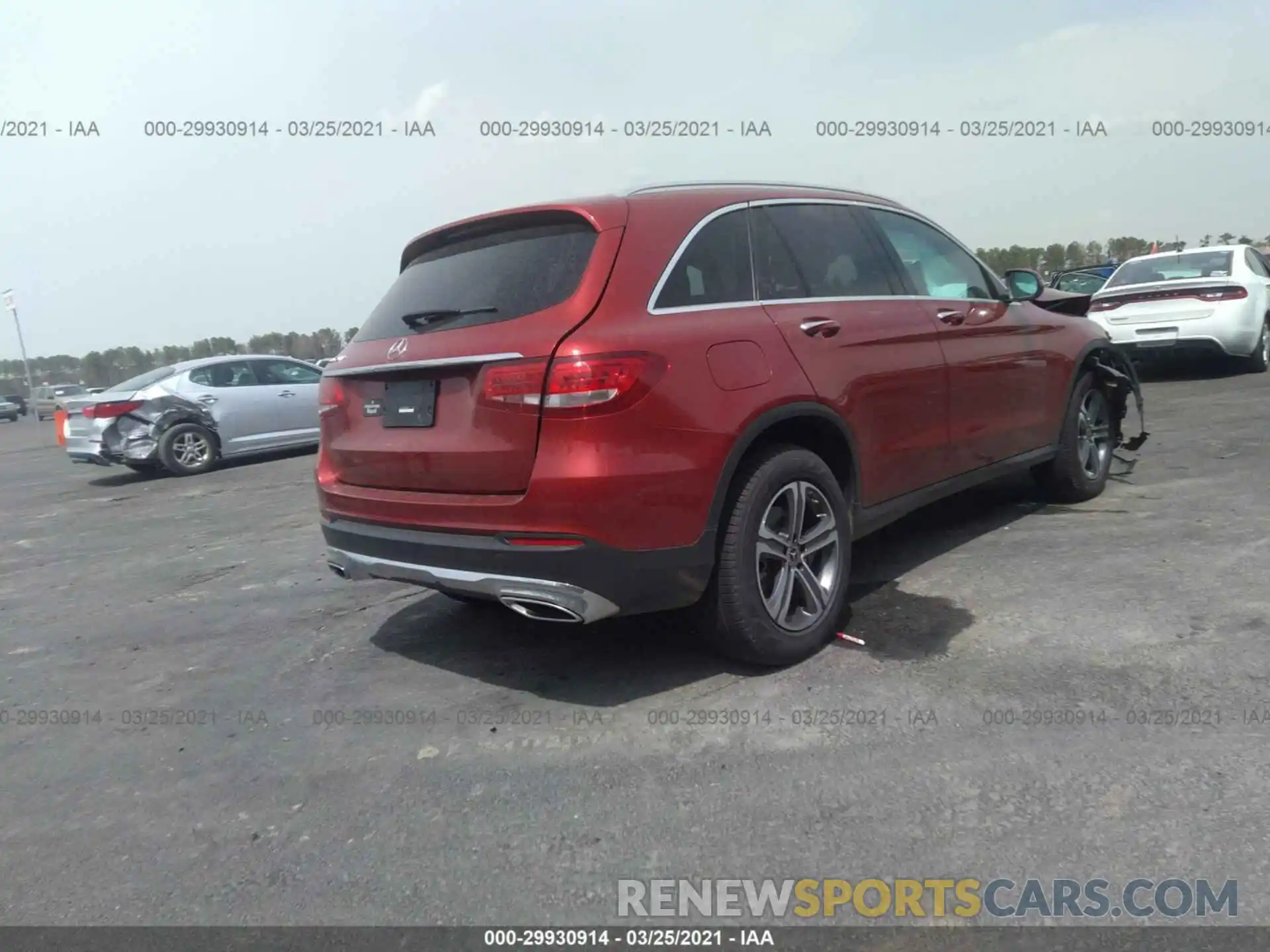 4 Photograph of a damaged car WDC0G4JB6KF528087 MERCEDES-BENZ GLC 2019