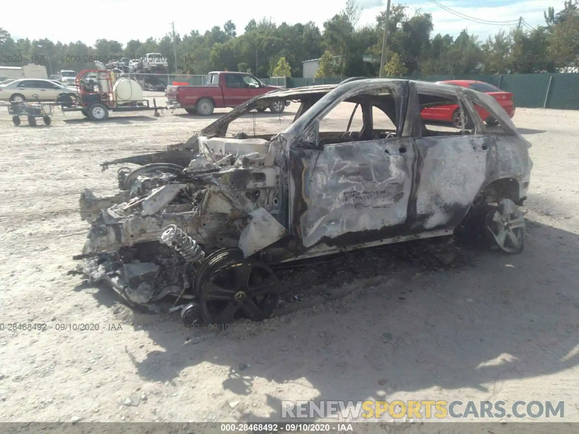 2 Photograph of a damaged car WDC0G4JB6KF664784 MERCEDES-BENZ GLC 2019