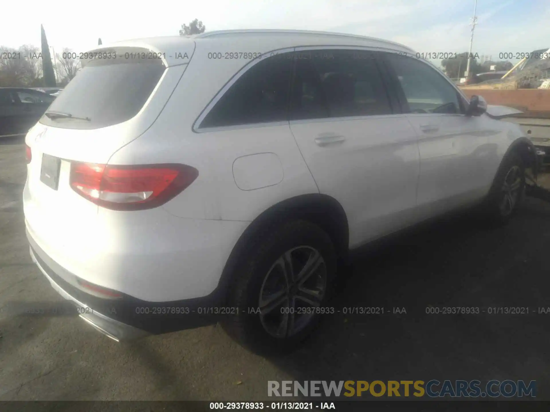 4 Фотография поврежденного автомобиля WDC0G4JB6KV137236 MERCEDES-BENZ GLC 2019