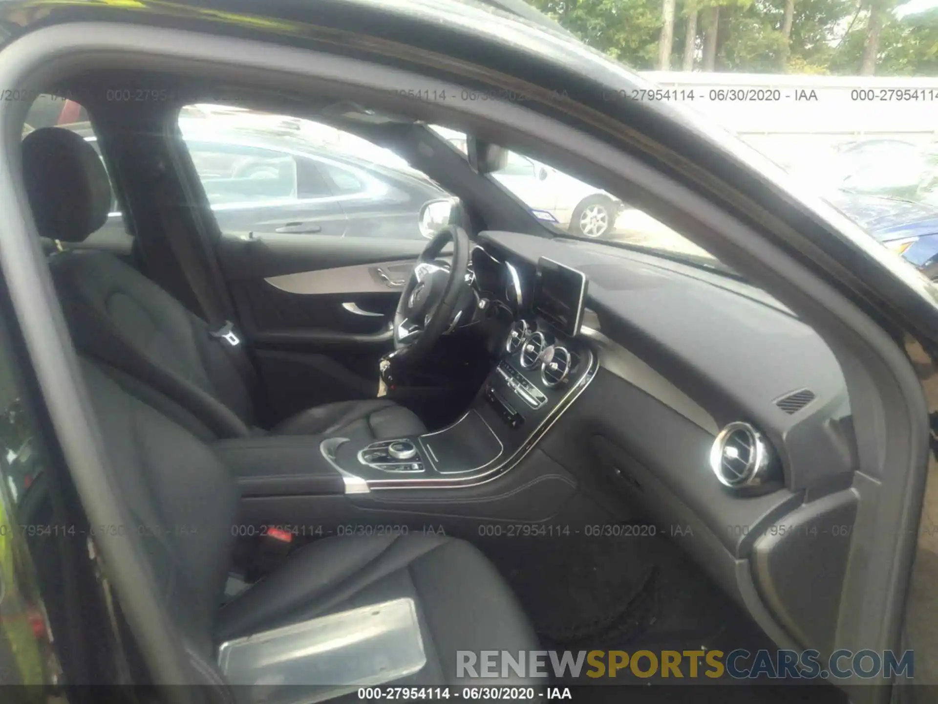 5 Photograph of a damaged car WDC0G4JB6KV174027 MERCEDES-BENZ GLC 2019