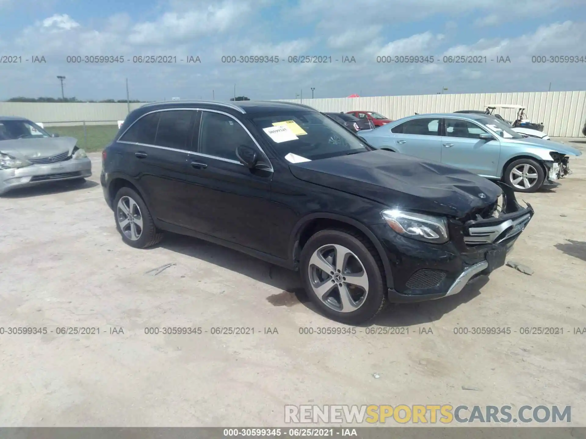 1 Photograph of a damaged car WDC0G4JB7K1000975 MERCEDES-BENZ GLC 2019