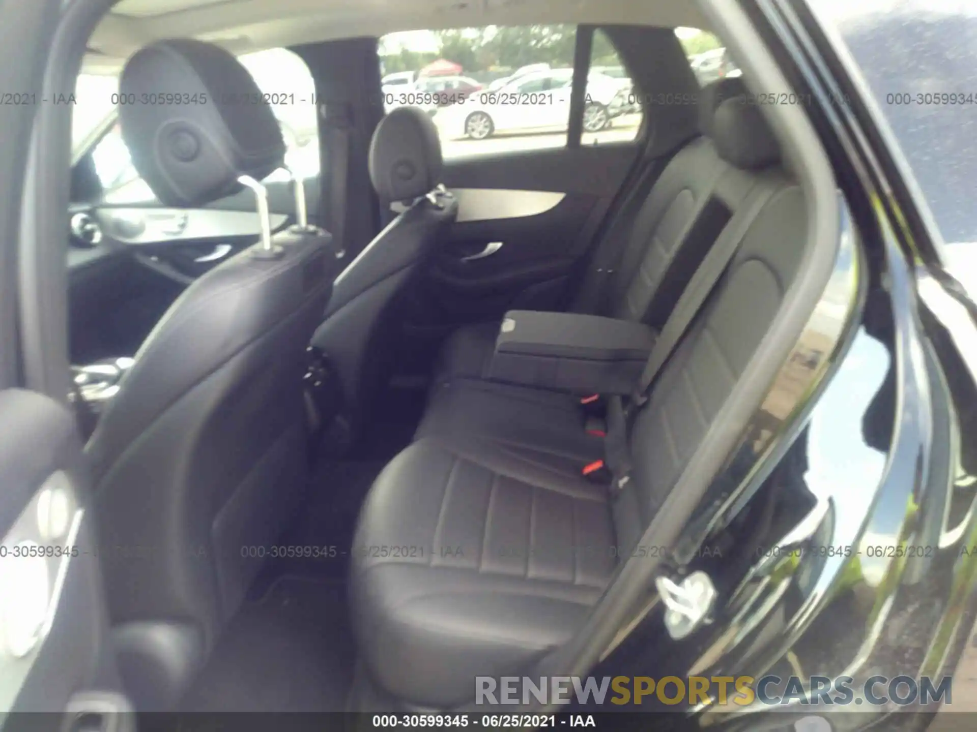 8 Photograph of a damaged car WDC0G4JB7K1000975 MERCEDES-BENZ GLC 2019