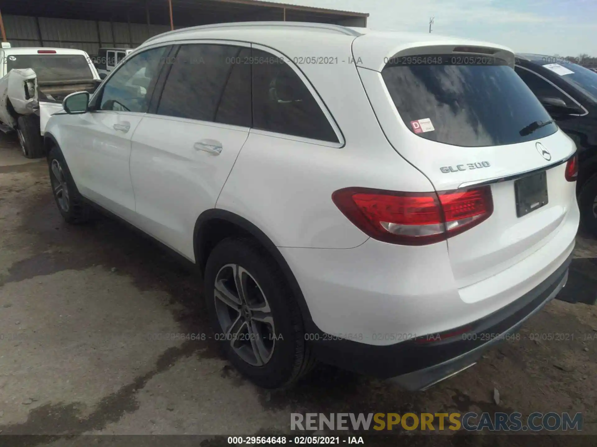 3 Фотография поврежденного автомобиля WDC0G4JB7K1005528 MERCEDES-BENZ GLC 2019