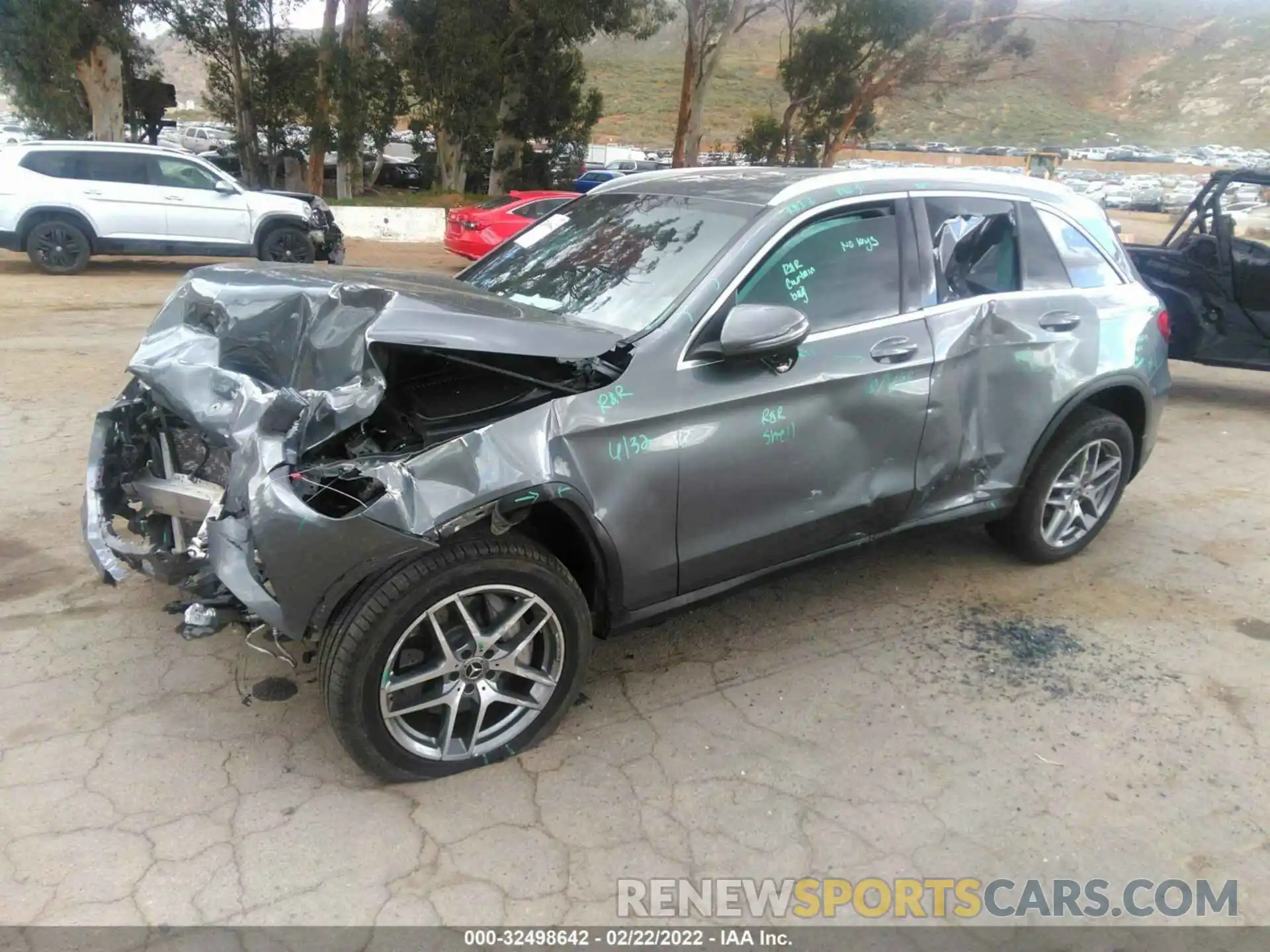 2 Photograph of a damaged car WDC0G4JB7KF601211 MERCEDES-BENZ GLC 2019