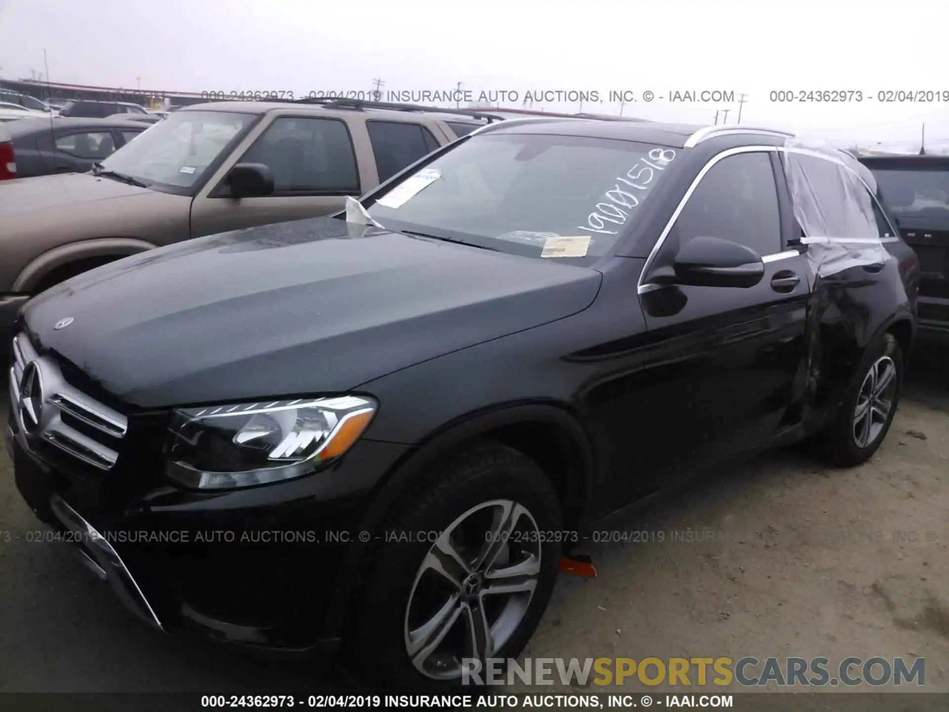 2 Photograph of a damaged car WDC0G4JB7KV118176 MERCEDES-BENZ GLC 2019