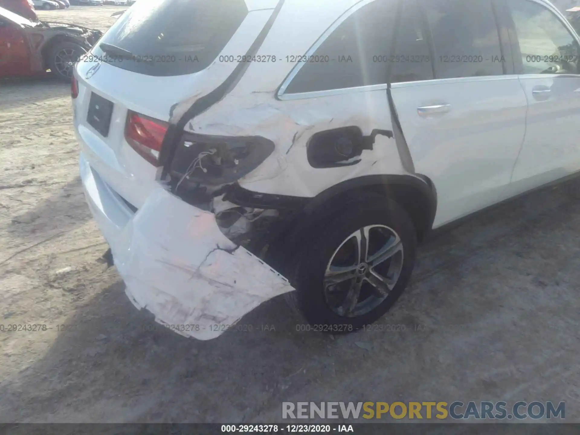 6 Фотография поврежденного автомобиля WDC0G4JB7KV157558 MERCEDES-BENZ GLC 2019