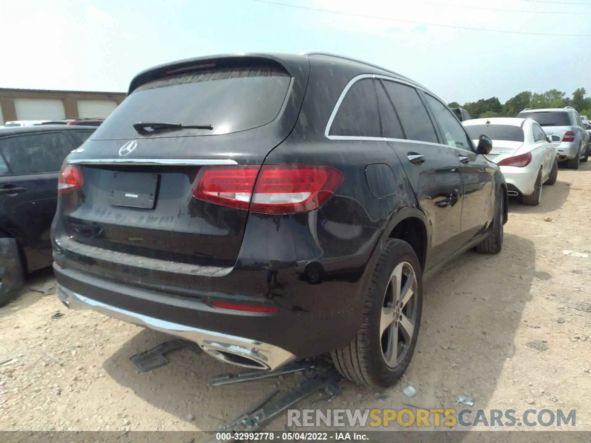 4 Photograph of a damaged car WDC0G4JB7KV172111 MERCEDES-BENZ GLC 2019