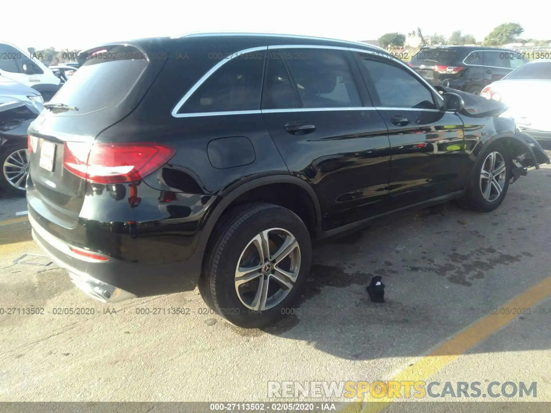 4 Photograph of a damaged car WDC0G4JB8KF483637 MERCEDES-BENZ GLC 2019