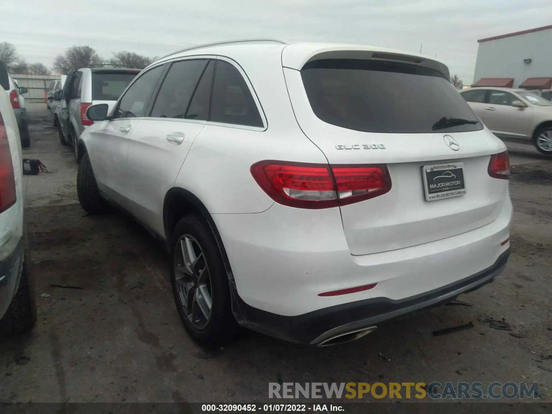 3 Photograph of a damaged car WDC0G4JB8KV124780 MERCEDES-BENZ GLC 2019