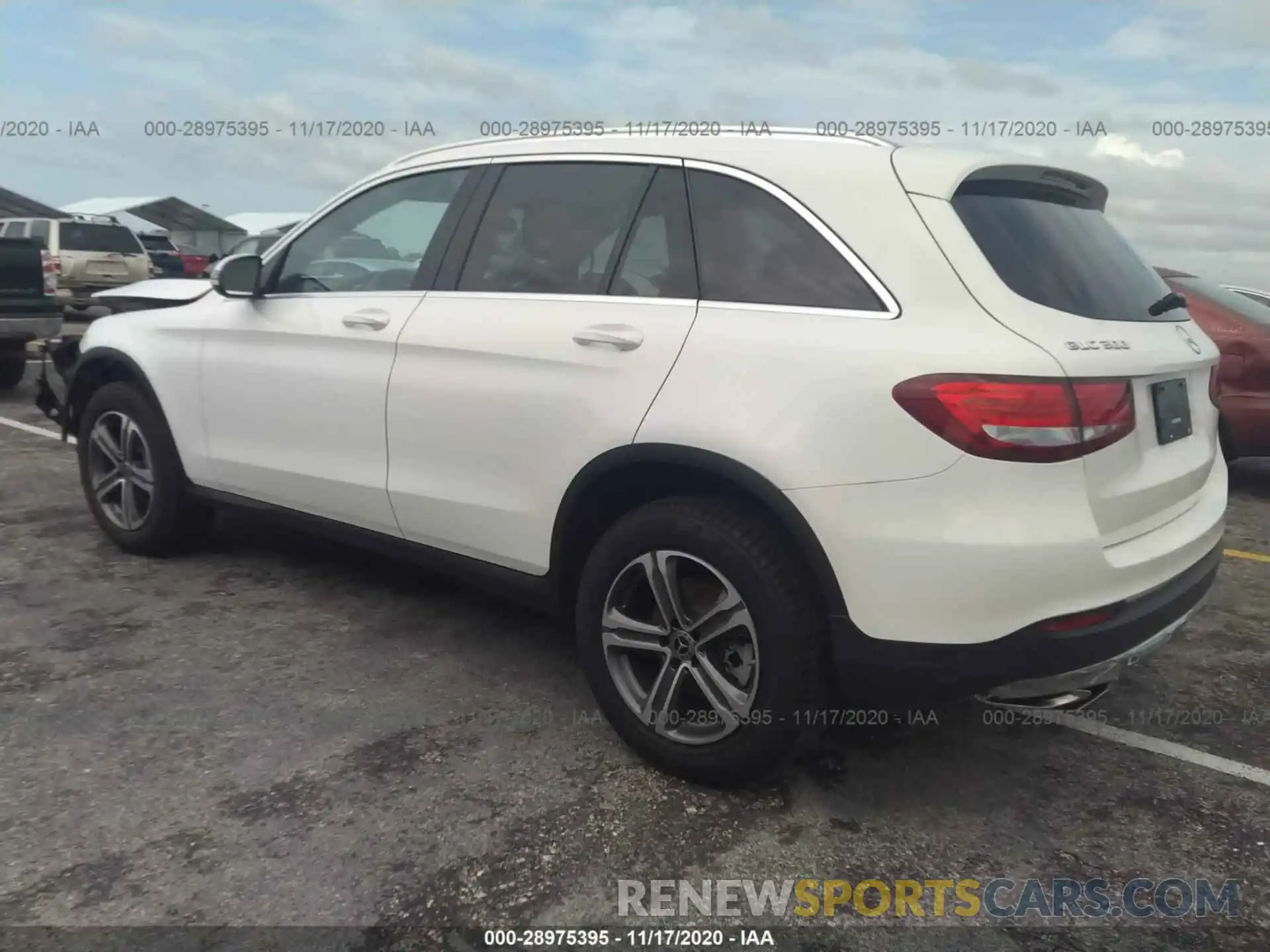 3 Photograph of a damaged car WDC0G4JB8KV132782 MERCEDES-BENZ GLC 2019