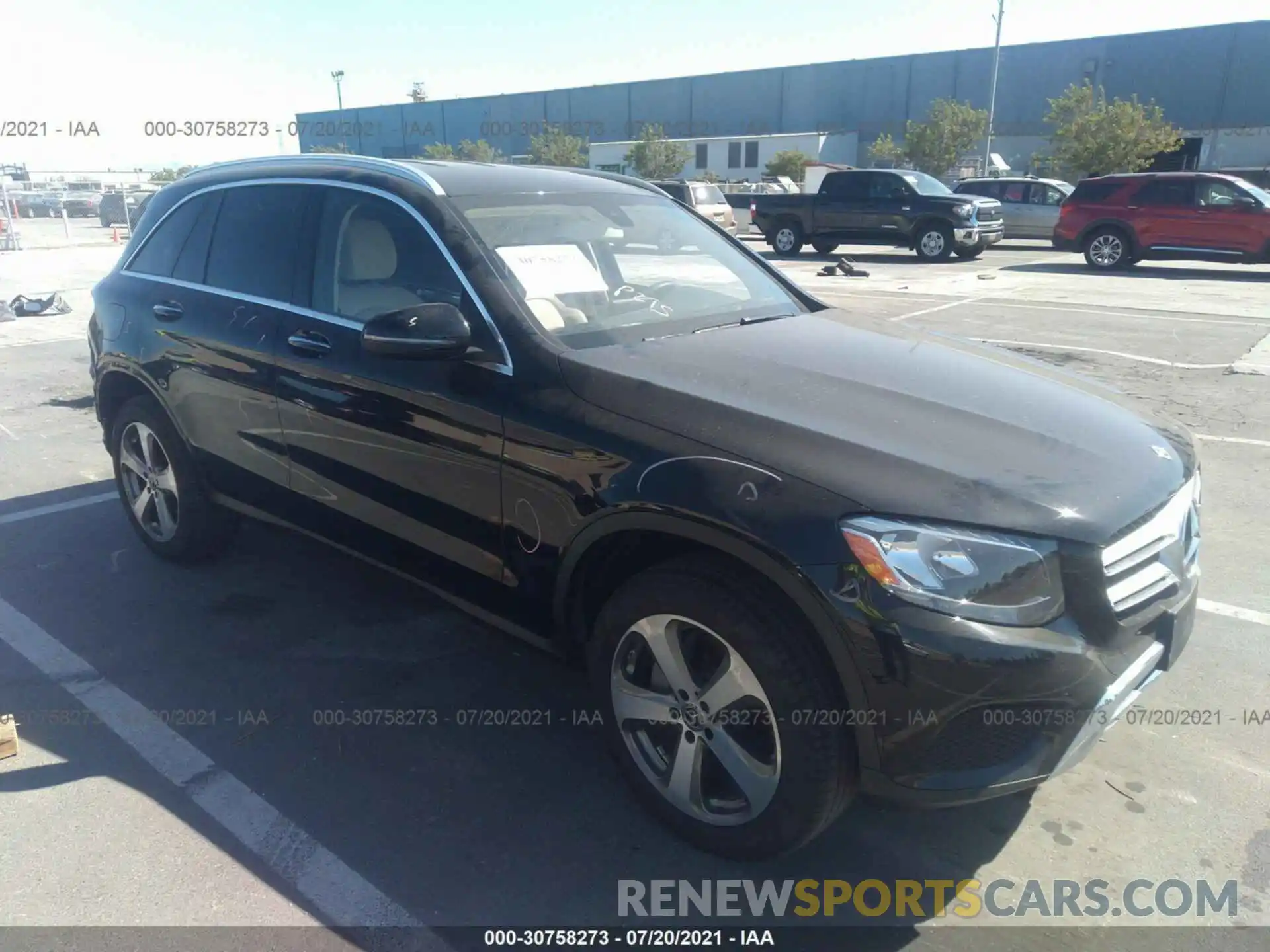 1 Photograph of a damaged car WDC0G4JB8KV161604 MERCEDES-BENZ GLC 2019