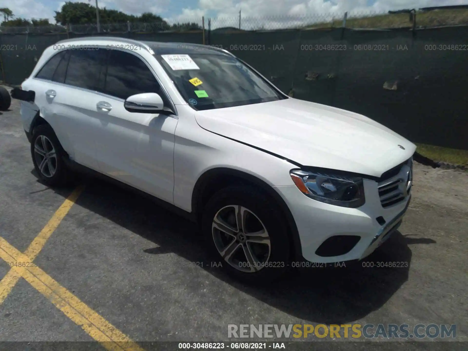 1 Photograph of a damaged car WDC0G4JB8KV169816 MERCEDES-BENZ GLC 2019