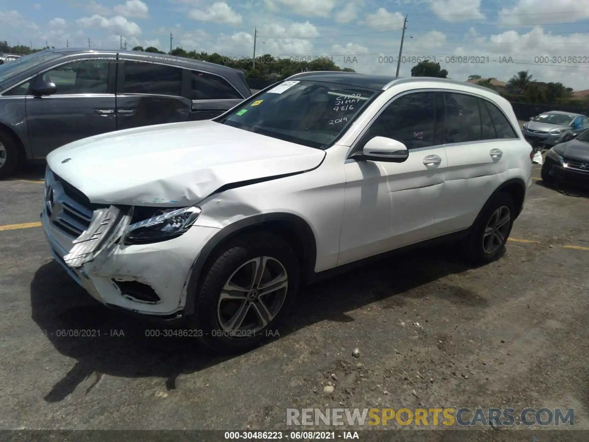 2 Photograph of a damaged car WDC0G4JB8KV169816 MERCEDES-BENZ GLC 2019