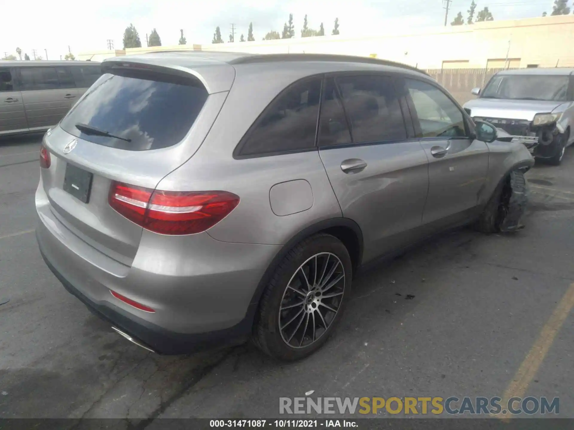 4 Фотография поврежденного автомобиля WDC0G4JB8KV170691 MERCEDES-BENZ GLC 2019